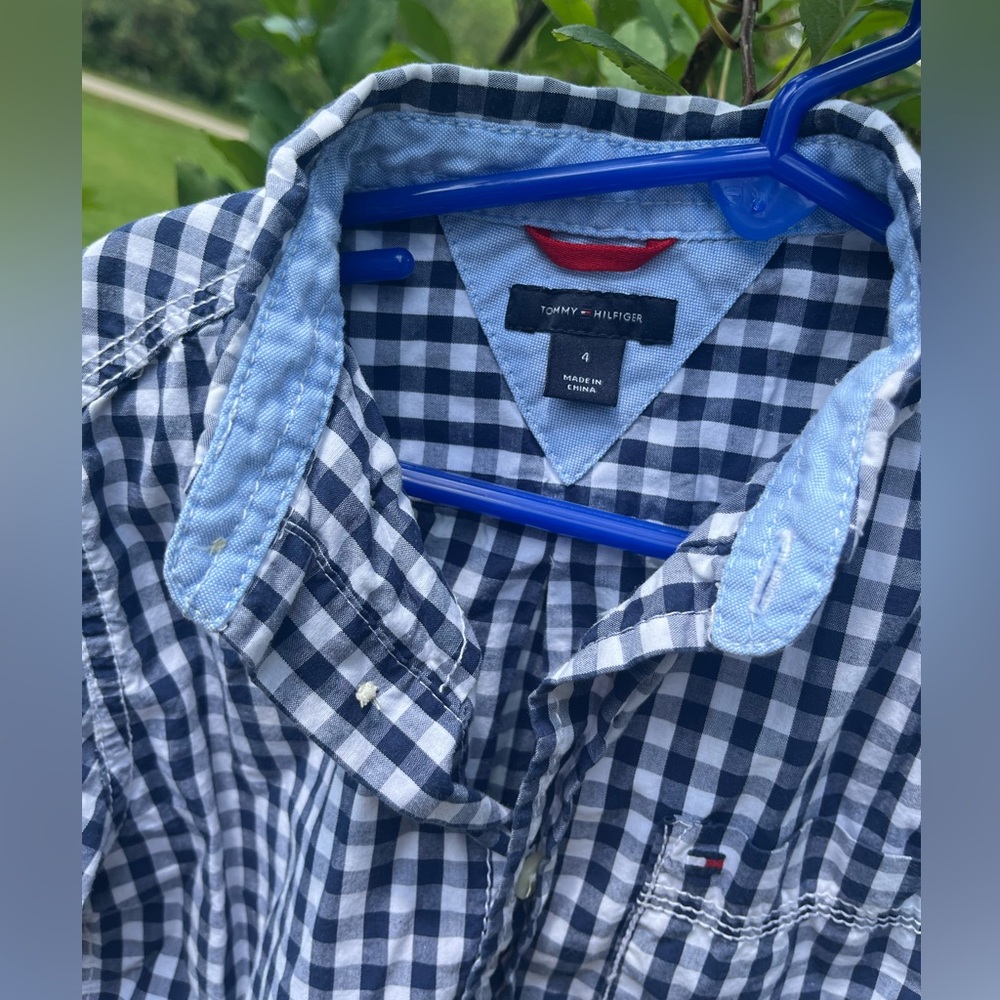 Tommy Hilfiger Boys Blue & White Checkered Collared Button-Down Shirt Size 4
